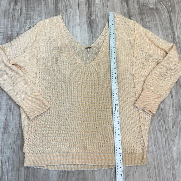 Free People Bumblebee Oversized Open Knit V-Neck Slouchy Sweater Peach Pink L - Picture 4 of 8